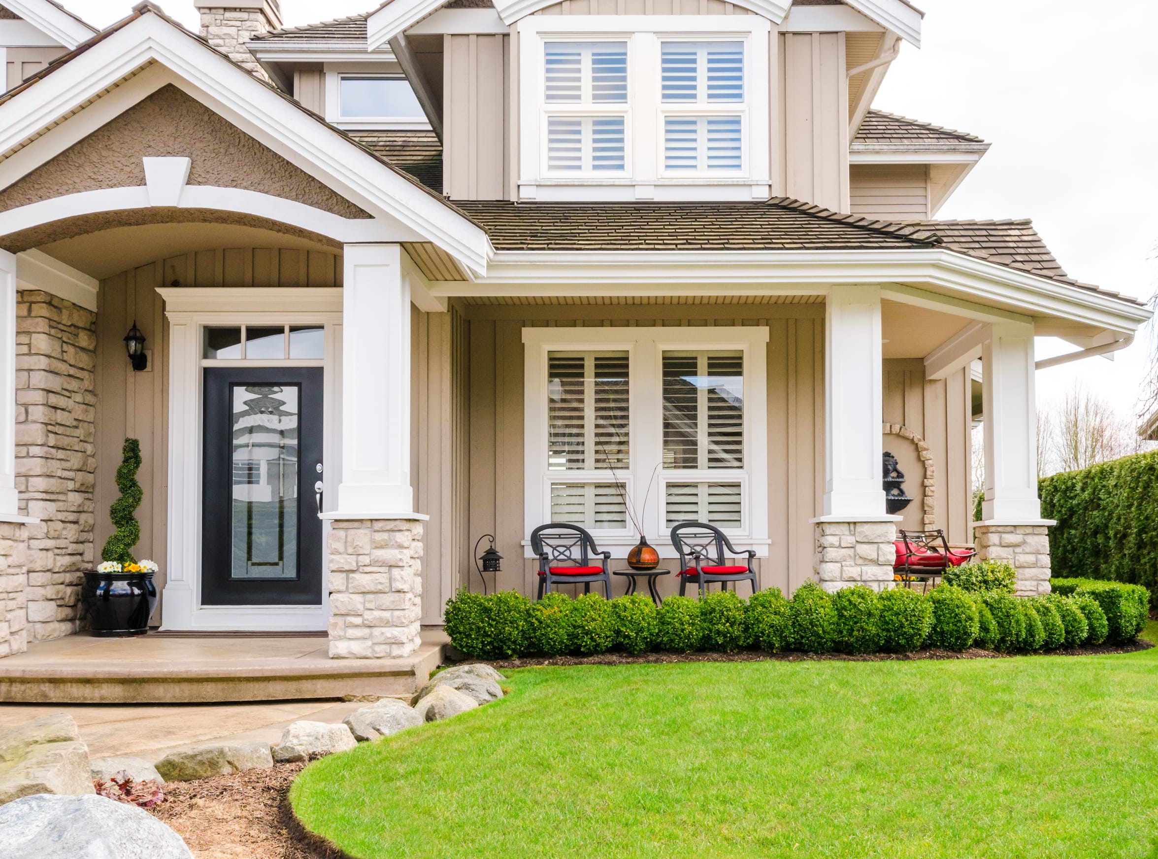 showcasing curb appeal when selling your home